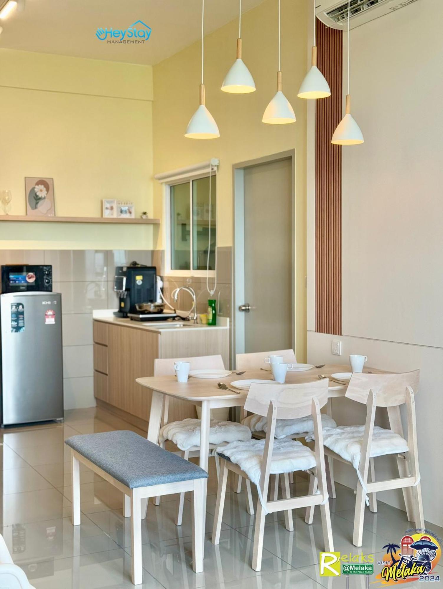 Amber Cove Impression By Heystay Management * Malacca